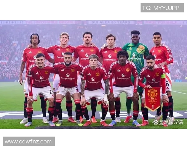 足球明星聚餐瞬间真实记录展现他们生活中的另一面